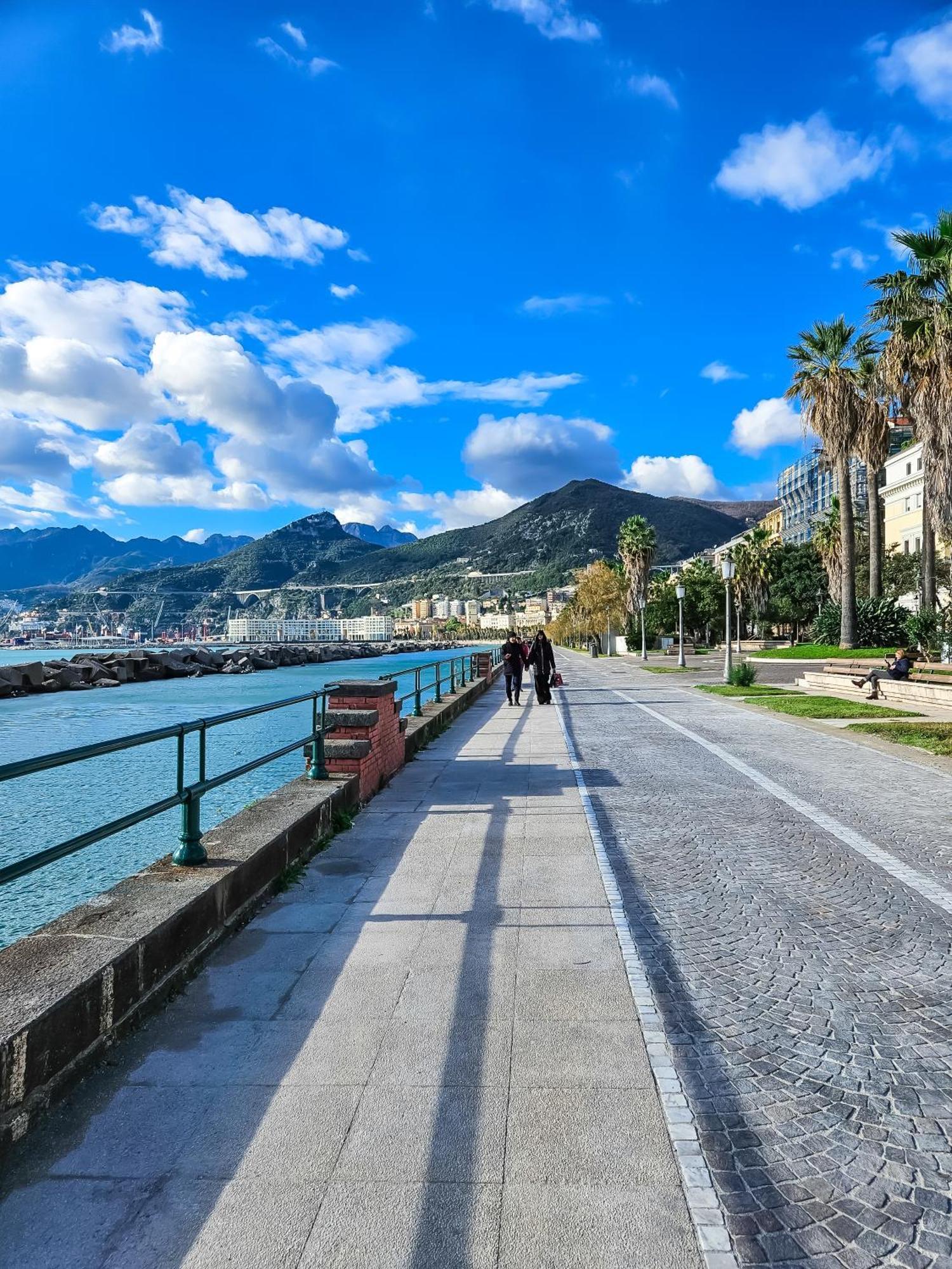 Salerno Casa Vacanze Exterior foto